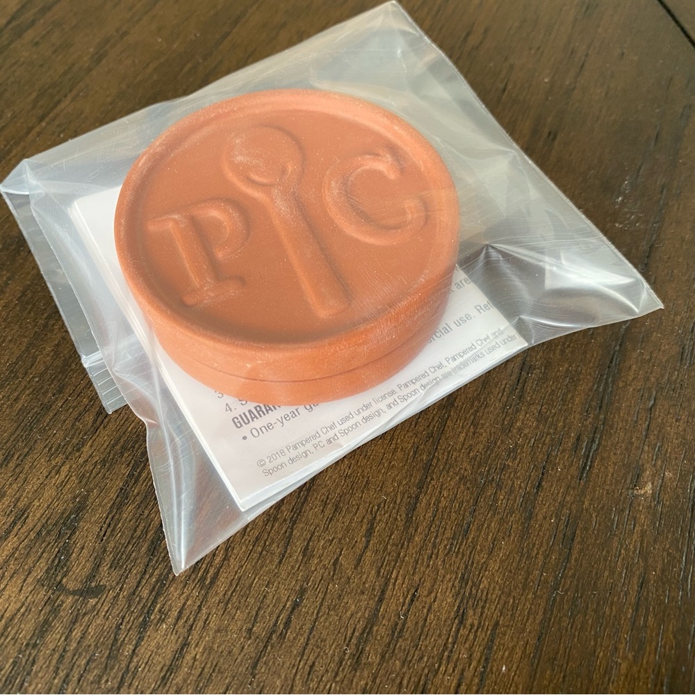 Pampered Chef (new) BROWN SUGAR KEEPER SET #100025-discontinued